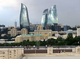 / b ɑː ˈ k uː, ˈ b ɑː k uː /, uk: Baku Chast 1 Gorod Vetrov