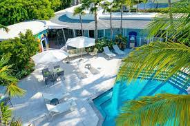 Along with an outdoor pool, this hotel has a bar/lounge and a poolside bar. Orchid Key Inn Key West Aktualisierte Preise Fur 2021