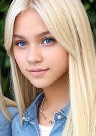 Francine Benson's Instagram, Twitter & Facebook