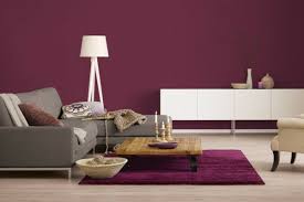 Wandfarbe Beere Trendy Farbtone Fur Eine Moderne Wandgestaltung Alpina Farbrezepte Wohnzimmer Farbe Alpina Farben
