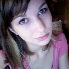 Karla Schank's Instagram, Twitter & Facebook