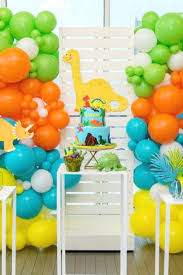 1st Birthday Balloon Decoration Ideas For Boy Dinosaur Birthday Party In 2020 Dinosaur Birthday Party Decorations Dinosaur Themed Birthday Party Dinosaur Birthday Party