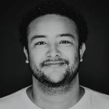 Louis Stenger's Instagram, Twitter & Facebook