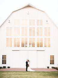 The White Sparrow Wedding Venue White Barn Venue In Texas Dallas White Barn Wedding Venue White Barn Wedding Venue Wedding Venues Texas Barn Wedding