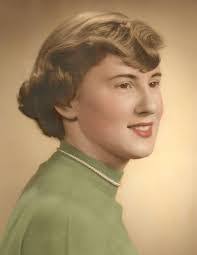 Mary Manzi's Instagram, Twitter & Facebook