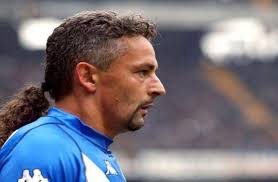 Azzurro) هو ممثل إيطاليا الرسمي في رياضة كرة القدم، يشرف على شؤونه الاتحاد الإيطالي لكرة القدم. Ø°Ø§ÙƒØ±Ø© Ø§Ù„Ù…ÙˆÙ†Ø¯ÙŠØ§Ù„ Ù…Ù† Ø°ÙŠÙ„ Ø­ØµØ§Ù† Ø±ÙˆØ¨Ø±ØªÙˆ Ø¨Ø§Ø¬ÙŠÙˆ Ù„Ù€Ù‚Ø±Ù†ÙŠÙ† ØªØ§Ø±ÙŠØ¨Ùˆ ÙˆÙŠØ³Øª Ù†Ø¬ÙˆÙ… ØºÙŠØ±ÙˆØ§ Ù…ÙÙ‡ÙˆÙ… Ø§Ù„Ø­Ù„Ø§Ù‚Ø© ÙÙŠ Ø§Ù„Ø¹Ø§Ù„Ù… Ø§Ø®Ø¨Ø§Ø±