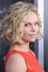 In particular, never wear curly sides if you have naturally curly hair and a round face, you may look better with one of the straight, easy short hairstyles. Short Hairstyle For Round Face Female 2020