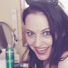 Alexandra Liddell (@AlexandraLidd)