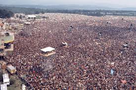 It's a clip of metallica performing enter sandman in moscow, russia, in 1991. Largest Rock Concerts In History Long Live Rock