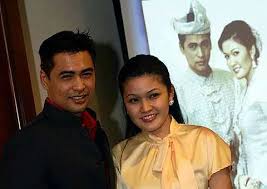 Sheikh muszaphar shukor al masrie bin sheikh mustapha (born 27 july 1972) is a malaysian orthopaedic surgeon and the first malaysian astronaut. Sheikh Muszaphar Rahsia Kos Kahwin Hiburan Mstar