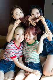 @orionsdb, taken with an unknown camera 05/17 2018 the picture taken with. Chuu Hd Wallpapers Free Download Wallpaperbetter