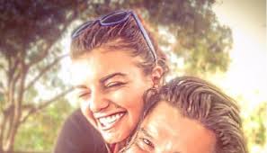 POČELA BORBA ZA IMOVINU Charles Pearce tuži Ellu Dvornik zbog kuće u  istarskim Balama: Traži da podijele bračnu stečevinu