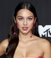 Olivia Rodrigo Body Measurements Height Weight Bra Size Shoe Statistics