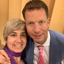 A difference when you have workout accountability partners.  @sherman_d_roberts and Noreen shared a2.2 mike swim yesterday one last  time. After so long without swimming after my shoulder injury and  practicing for a