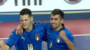 Italia sudah memastikan lolos ke babak 16 besar euro 2020 usai meraih dua kemenangan dengan skor. Uefa Futsal Euro Qualifying Round Italia Vs Belgio Highlights Youtube