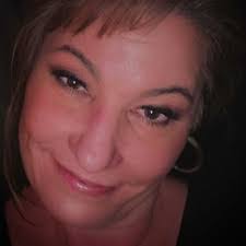 Shannon Romo's Instagram, Twitter & Facebook