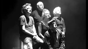 'oudejaarsconference' komt voor in de woordenlijst nederlandse taal van de taalunie en in de spellingwoordenlijst van. Expeditie Oost Overijsselse Cabaretiers Bereiden Zich Voor Op Oudejaarsconference Rtv Oost