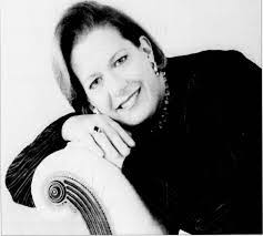 Gilda Walsh's Instagram, Twitter & Facebook