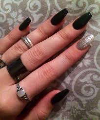 Coffin Shaped Black And Grey Acrylic Nails Coffin Shaped Dark Gray Nails Love The Accent Sparkle Nail Too Cute Acrylic Nails Coffin Short Gray Nails Short Coffin Nails
