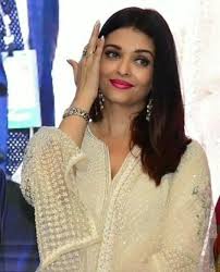 Pin On Aishwarya Rai B Desi Wear