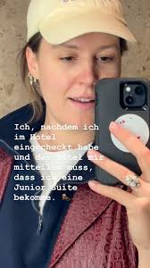 The Winner takes it all. Gar kein Problem 🤝😏🦦, #musicaldarstellerin  #actorslife #hotelleben #köln #ausdemkoffer #thewinnertakesitall  #allesrichtiggemacht