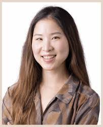 Eunah Lee's Instagram, Twitter & Facebook