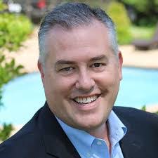 Betsy Kline's Instagram, Twitter & Facebook