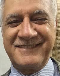 الدكتور سامي سلمان مواليد العراق 1950 استاذ واستشاري المفاصل في كلية طب  بغداد دورة 1973 طب بغداد — with Sami Salman. @ اطباء العراق