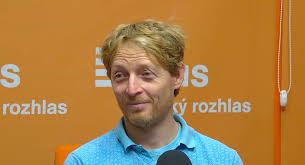 Karel janecek was born on july 26, 1973 in plzen, czechoslovakia. Z Milionare Na Chudaka A Z Vily Na Ubytovnu Karel Janecek Bude Zit Jeden Tyden Za 550 Korun Zivot