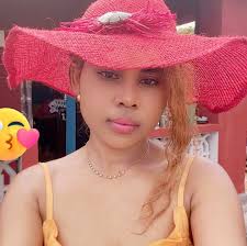 Miangatra mihitsy anie i Jesosy e. Aty andafy milatsaka ny orana, madio  tsara, ny lanezy @ tany ohatran'ny savony, miempo, na fotaka glasy. Vao  maika madio ny lalana sy ny kiraronao. Any