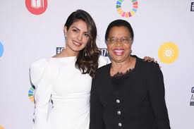 0 ratings0% found this document useful (0 votes). Graca Machel Zimbio