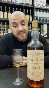 Some very special Highland Park with some tasting notes from our very own  @whiskydiego ., This specific Gordon & MacPhail bottling from the Cask  Strength series, is a rather special one, and arguably ...