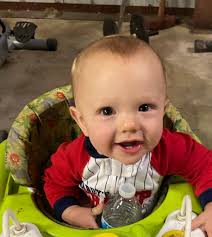 Lexi sent a photo of her early morning personal fitness workout in the gym.  Eric.