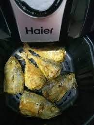 Nadia menggunakan air fryer jenama russel taylors. Haier Air Fryer Al Kisah Seorang Chef