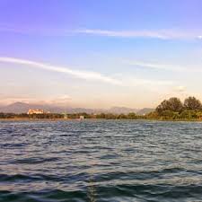A part of the disputed spratly islands, the island is also claimed by china, taiwan, vietnam and the philippines, and is occasionally known in english as swallow reef. Taman Layang Layang Kepong Lakes Kuala Lumpur Malaysia Yelp