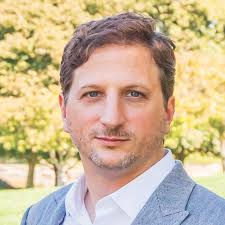 Firefly CEO speaks out against online criticism and ties between investor  and shady sites