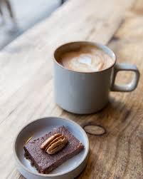 Berlin Kaffee Veganberlin Friedrichshain Berlin Wuhlischstrasse Kaffeeingwer Vegancake Vegantreats Berlin Vegan Kaffee Ingwer