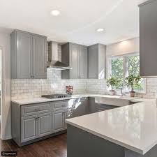 ديكورات مطابخ عصرية باللون الرمادي لمنزل ذو لمسة خاصة منتديات رغد الشمال