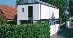 Für das erbpachtgrundstück ist ein. Mini Grundstuck Funf Meter Reichen Fur Ein Haus Das Haus