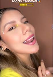 Maquillaje Creativo para Carnaval 2025