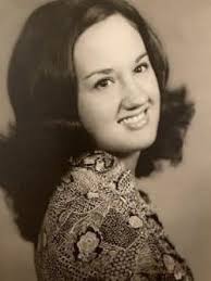 🍂Following up with full Obituary. Thank you for your patience.†††🕊️ May  18, 2021📃 🌷💐JeanBeth Hill🍃🐾🌿 Class of 72' 🌿🐅 Born; Sep. 23, 1954  Little Rock, Arkansas Passed away around 4:30 today. Sunday,