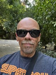 Chris Cant's Instagram, Twitter & Facebook