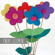Diy Moosgummi Knopfblumen Bastelrezept Als Pdf Blumen Basteln Basteln Mit Kleinkindern Ostern Basteln