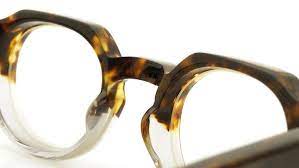 ボード eyeglasses のピン