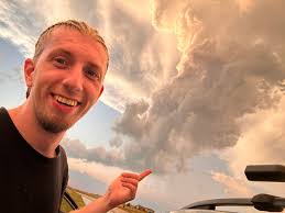 Storm struggled to actually fire today in my Target area ￼but took a chance  and got