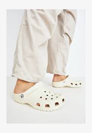 Crocs Clogs - bone/sand - Zalando.ie