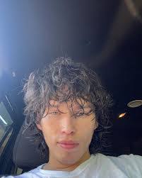 Dustin Ochs's Instagram, Twitter & Facebook