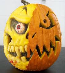 The scary atmosphere is slowly yet gradually creating an aura of horror and creepy happenings. 1001 Pumpkin Carving Ideas To Try This Halloween