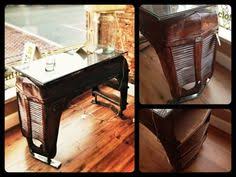 Words Cannot Describe How Much I Want This Table It S Made Out Of A 1950s Tractor Hood Industrial Furniture Ranch House Decor Furniture