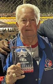 Bruce Waite's Instagram, Twitter & Facebook